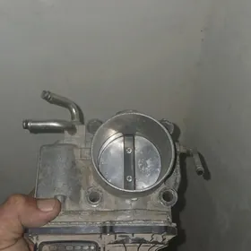 дроссельной заслонки 2.4 camry