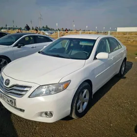 Toyota Camry 2011