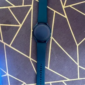 Galaxy Watch 4 green