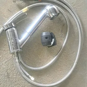 Выдвижной водяной кран