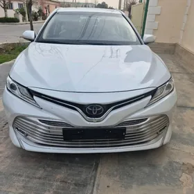 Toyota Camry 2020