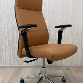 Koza kreslo sary.Кожа кресло