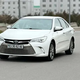 Toyota Camry 2017