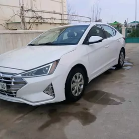 Hyundai Elantra 2019