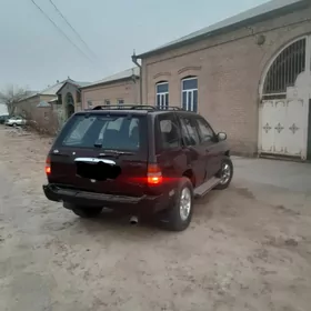 Nissan Pathfinder 1998