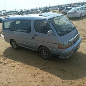 Toyota Hiace 1990