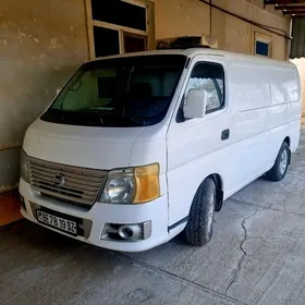 Nissan Urvan 2004