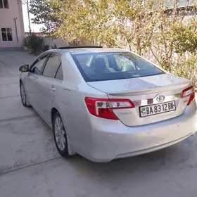 Toyota Camry 2012
