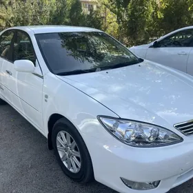 Toyota Camry 2005