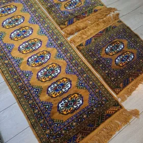 Gülýüpek maşyn haly.