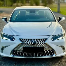 Lexus ES 350 2022