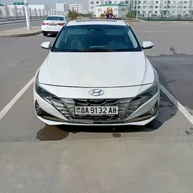 Hyundai Elantra 2021