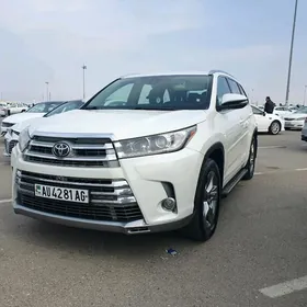 Toyota Highlander 2017