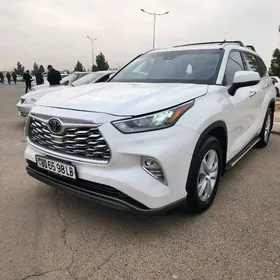 Toyota Highlander 2020