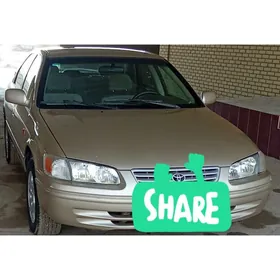 Toyota Camry 2001