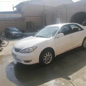 Toyota Camry 2003