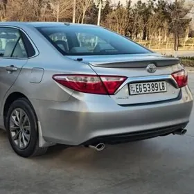 Toyota Camry 2017