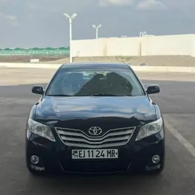 Toyota Camry 2011