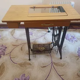 aýak maşynyñ stoly