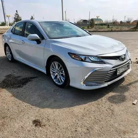 Toyota Camry 2023
