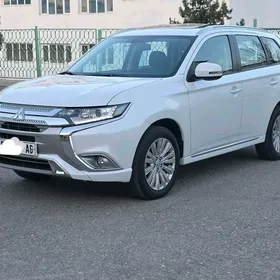 Mitsubishi Outlander 2023
