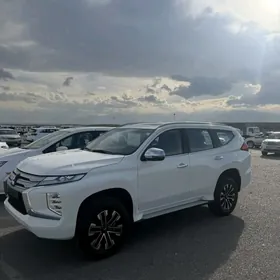 Mitsubishi Montero Sport 2024
