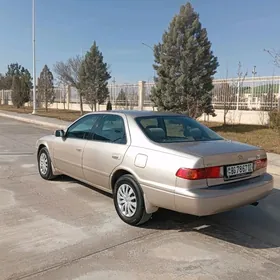 Toyota Camry 2000