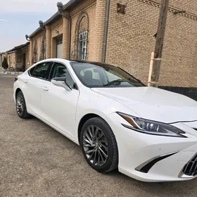 Lexus ES 250 2021