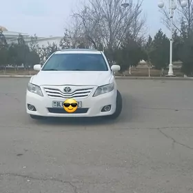 Toyota Camry 2010