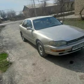 Toyota Camry 1992