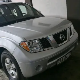 Nissan Pathfinder 2005