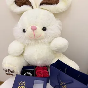 Sowgatlyk nabor 8 mart