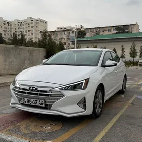 Hyundai Elantra 2020