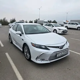 Toyota Camry 2022