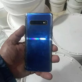 Samsung S10