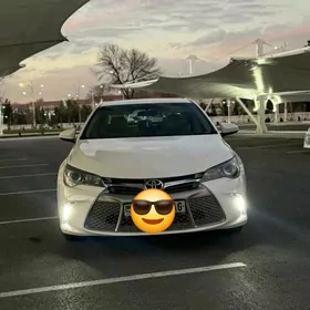 Toyota Camry 2016
