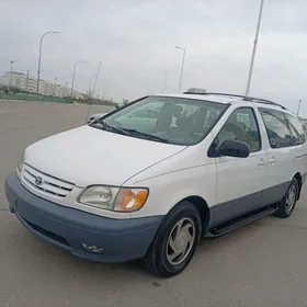 Toyota Sienna 2001