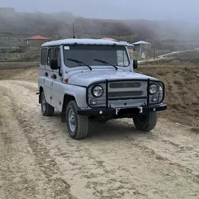 UAZ 469 1998