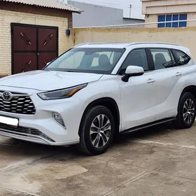 Toyota Highlander 2023