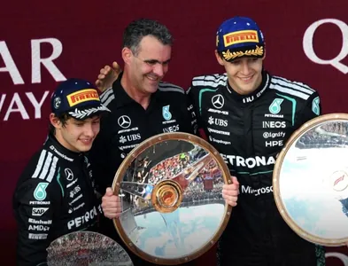 Рассел выиграл Гран-при Австралии и вместе с Антонелли принес Mercedes победный дубль