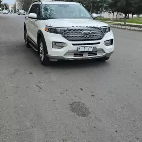 Ford Explorer 2021