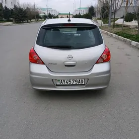 Nissan Versa 2010