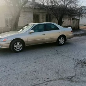Toyota Camry 2000