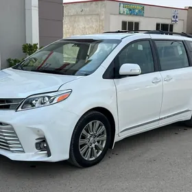 Toyota Sienna 2017
