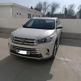 Toyota Highlander 2019