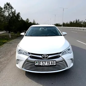 Toyota Camry 2016