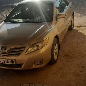 Toyota Camry 2010
