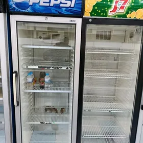 Turkunki witrina Holodinik