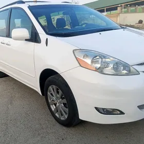 Toyota Sienna 2008