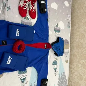 Спортивная одежда